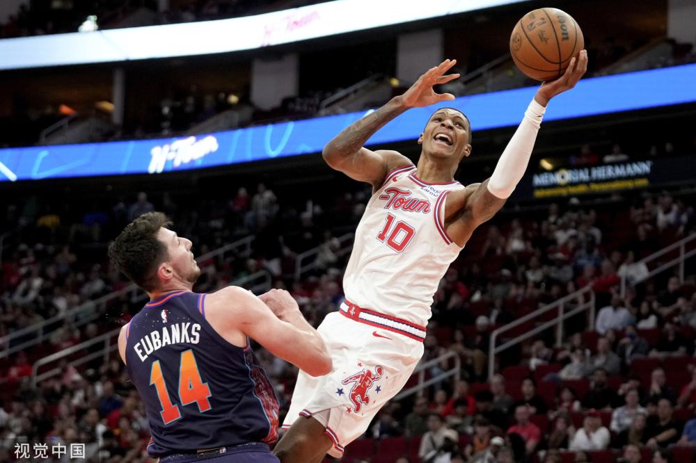 字母哥：通過疼痛感知對手犯規，有次扣籃後確實感到疼痛.