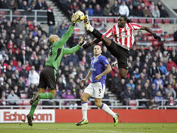 东体：古斯塔沃中超首轮梅开二度，进球献给即将出生的孩子.