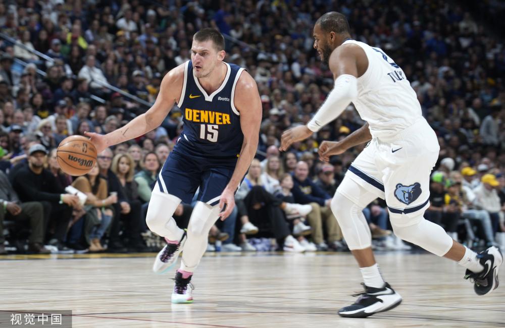 格外引人注 格外引人注