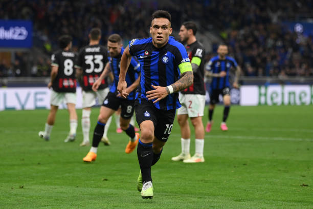 透视两国足 透视两国足