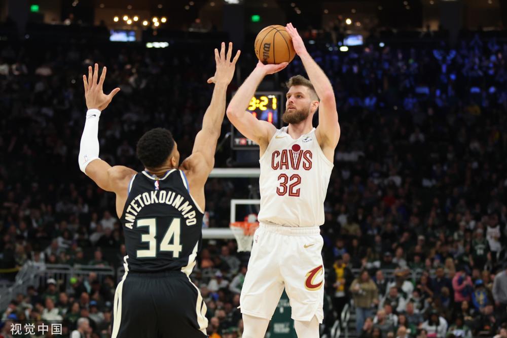 魯尼向梅西發出警告：“即便召集所有巴薩夥伴，也將面臨巨大挑戰”.